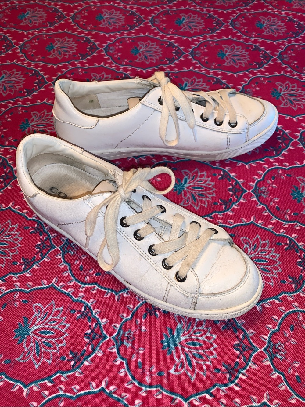 EUC Womens Coach Sneakers Sz 8, White.